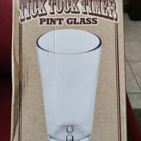 Look!!Barbuzzo Tick Tock Timer Beer Pint Glass with Timer Drinking Game. - Picture 2 of 10